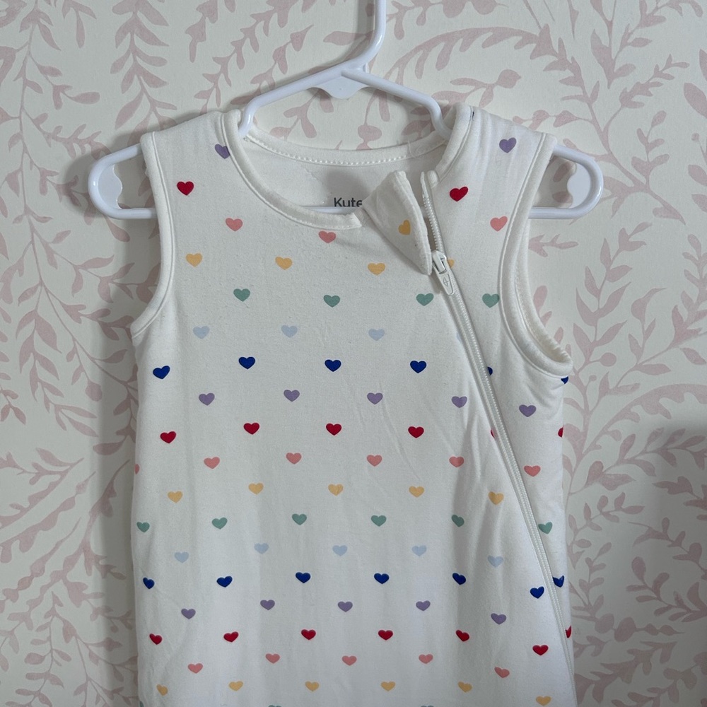 *Kyte BABY* Sleep Sack (1.0 TOG) with Colorful Hearts